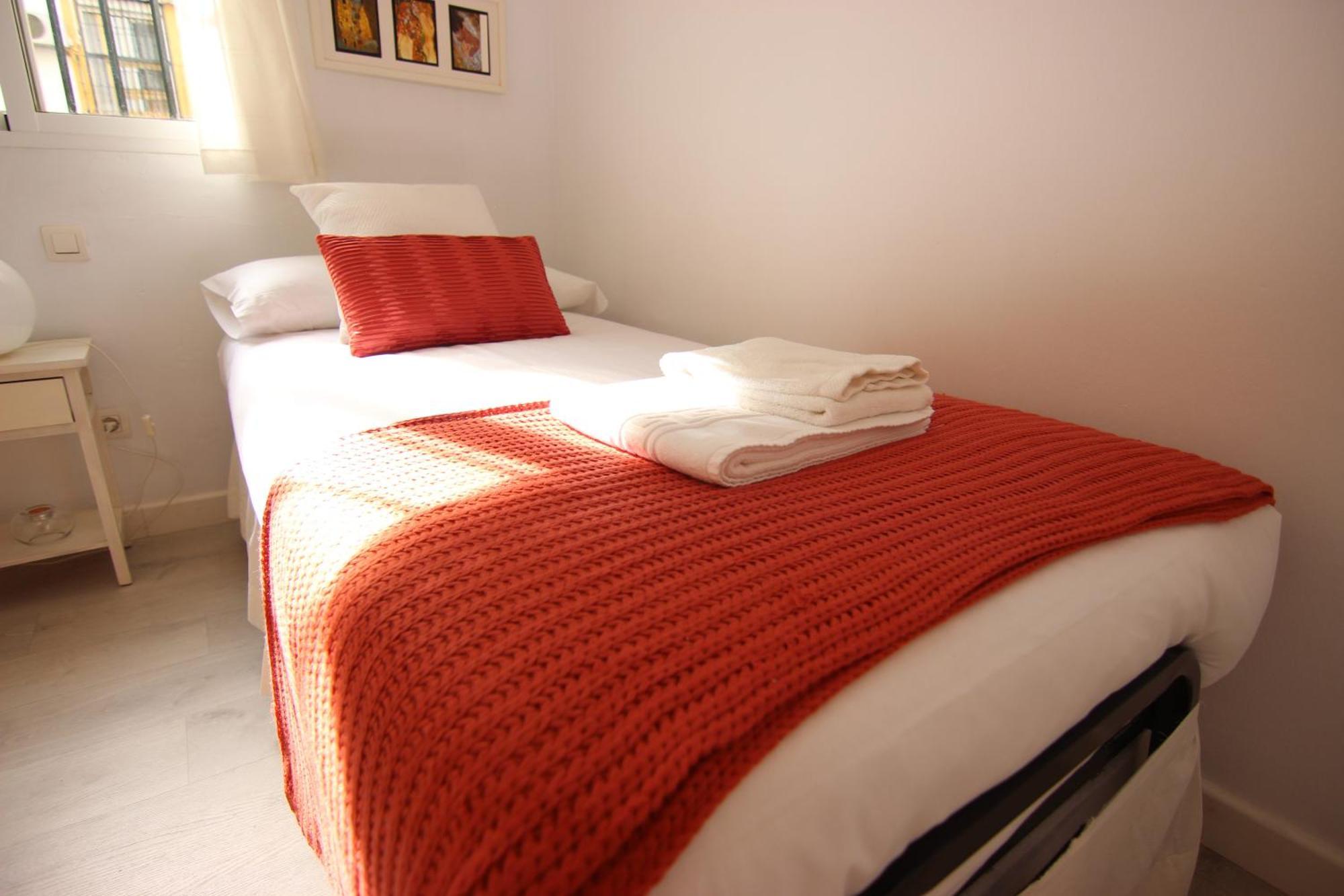 Appartement Rentalsevilla Espacioso Apartamento En La Alameda De Hercules Con Parking